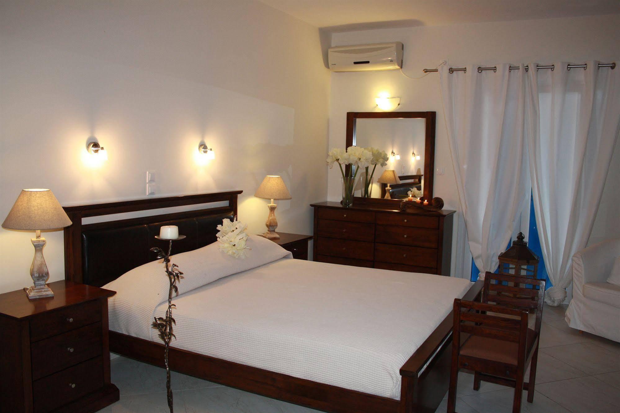 Paros Palace Kültér fotó